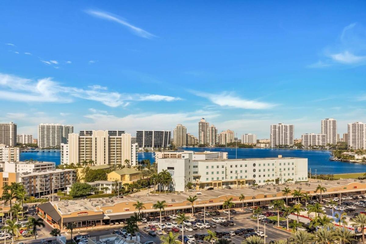 Luxury Bayfront Studio With Balcony Amazing Pool Ξενοδοχείο Sunny Isles Beach Εξωτερικό φωτογραφία